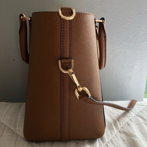 BRAND NEW!! Michael Kors two-way purse - Picture 2 of 7